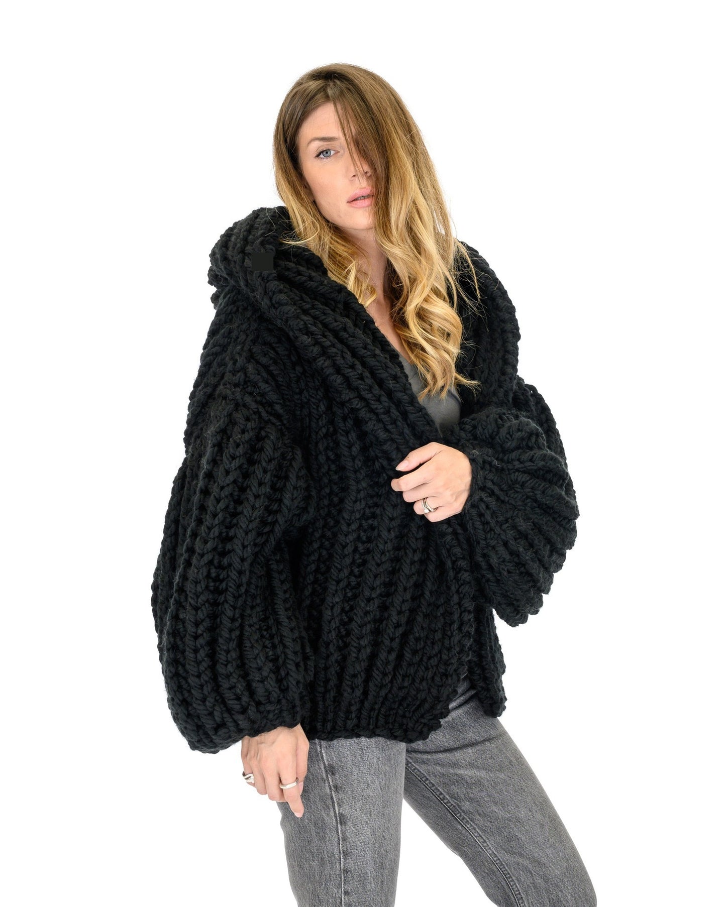 Cardigan à Capuche Tricoté à la Main – Luxrai